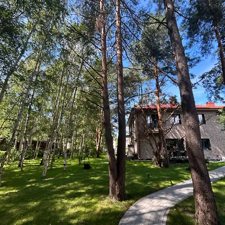 4 Winds Zephyrus Апартаменти Паланга